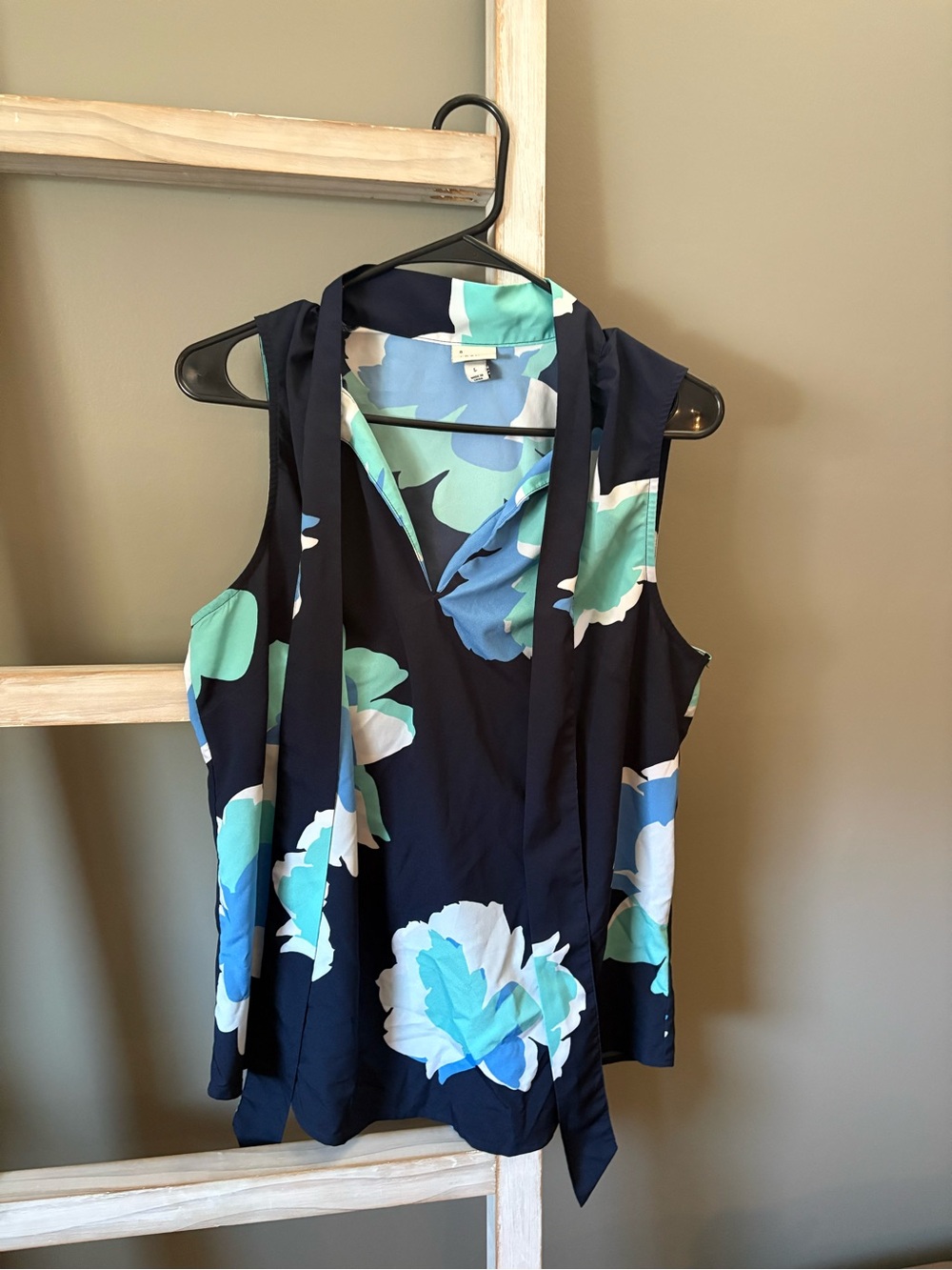 a new day Navy Sleeveless Floral Tie-Neck Camisole - Blue, Mint & White